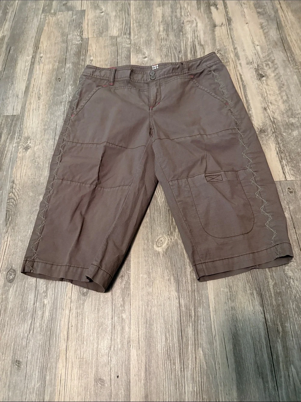 Title Nine Women’s Dark Brown Cargo Shorts